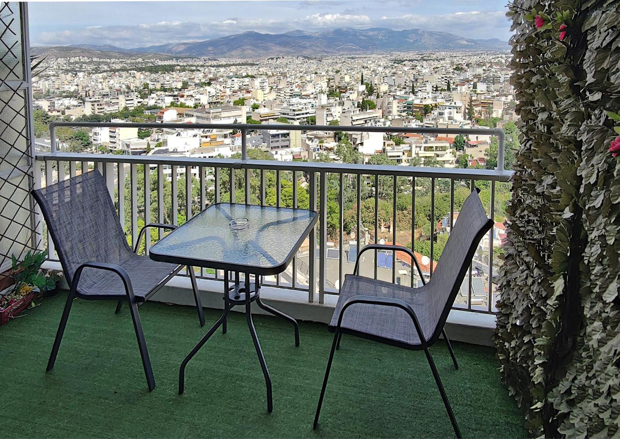 Great city view at a quiet&safe neighborhood near metro Atenas Exterior foto